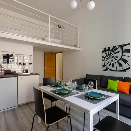 Hotel apartamentowy Bartok