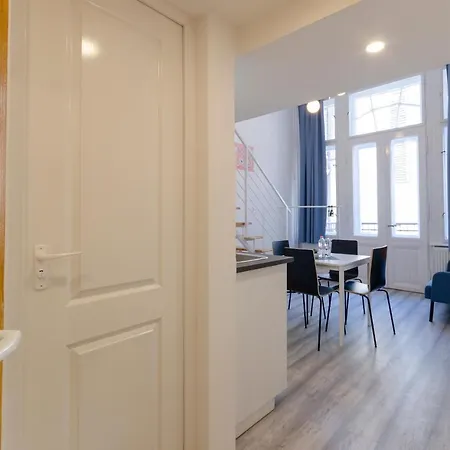 Hotel apartamentowy Bartok