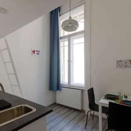 Hotel apartamentowy Bartok *