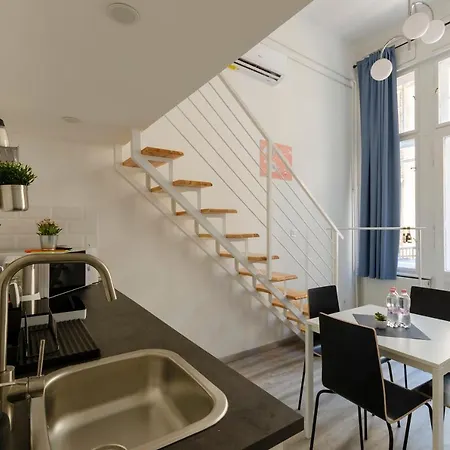 Hotel apartamentowy Bartok