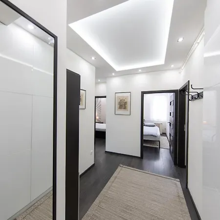 Apartment Spacious 3-room With Free Parking