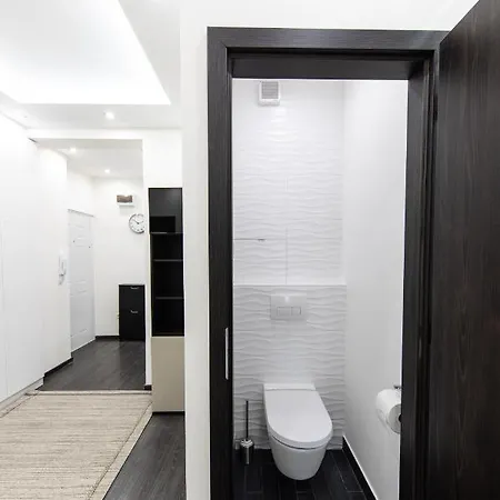 Apartment Spacious 3-room With Free Parking