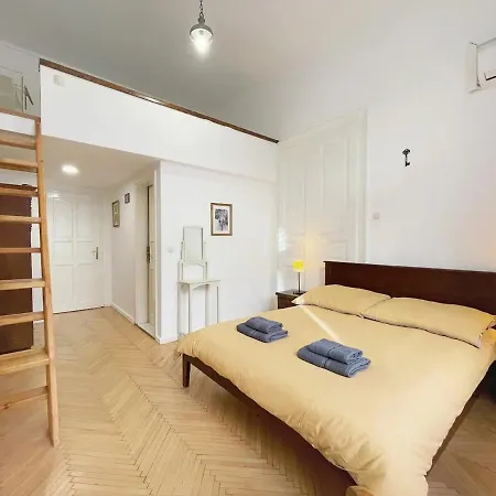 Affittacamere A10-budapest Center *