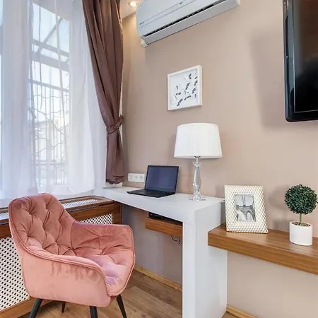 Premium Szervita Square Apartamento *