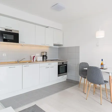 Downtown Residences Leo - Ac, Elevator, Terrace *