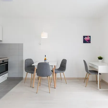 Appartamento Downtown Residences Leo - Ac, Elevator, Terrace *
