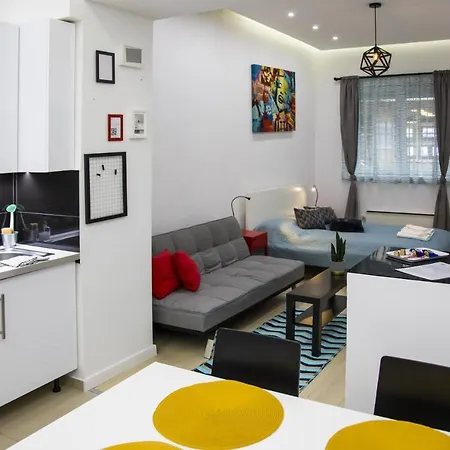Oazu Downtown Flat * Budapeste
