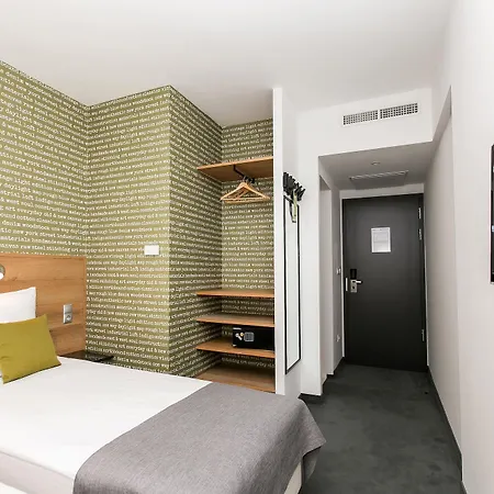 Roombach Center 3*