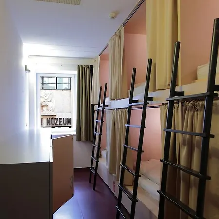 Maverick Soho Hostal