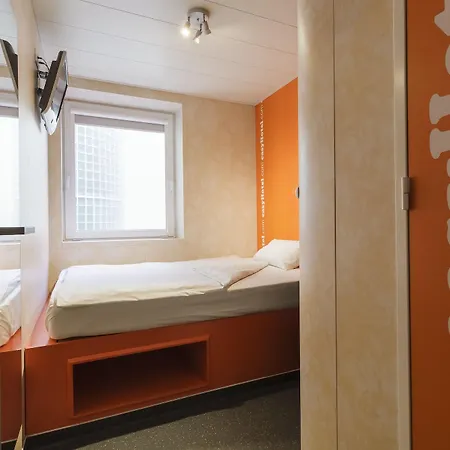 Otel Easyhotel Oktogon 3*