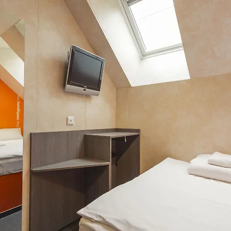 Otel Easyhotel Oktogon