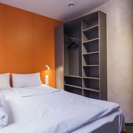Easyhotel Oktogon 3* Budapeşte