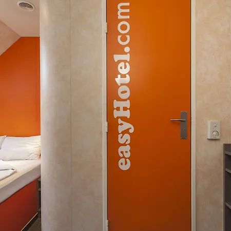 Otel Easyhotel Oktogon 3*