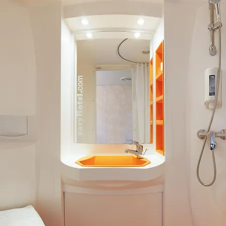 Otel Easyhotel Oktogon Budapeşte