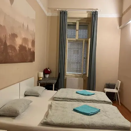 Good Luck Homestay Budapest