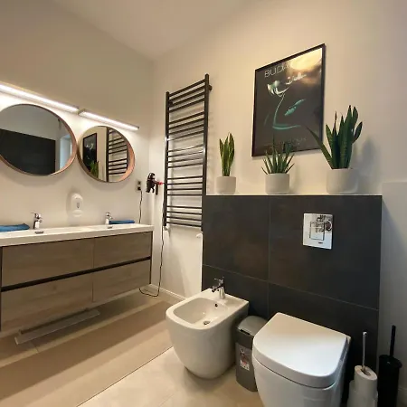2 Bedroom 107 M2 Loft With Balcony Apartment Budapest