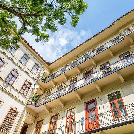 Apartment Liszt Designer 2bedroom Center