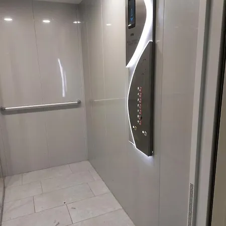 Apartament Arsenal House