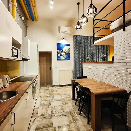 King Apartment *