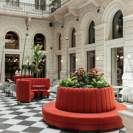 Oktogon Haggenmacher By Continental Group Hotel