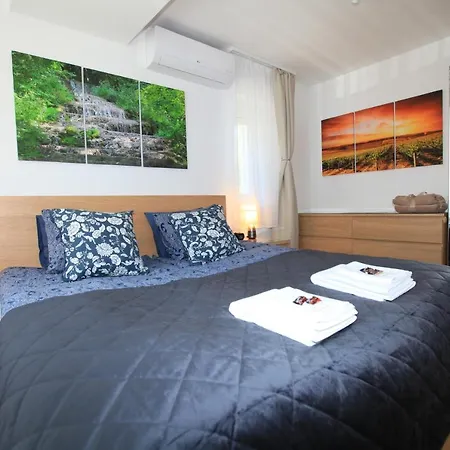 Apartment Paskal-lux With Free Parking And Air Conditioner