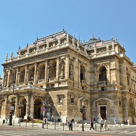 Mamaison Izabella Otel Budapeşte
