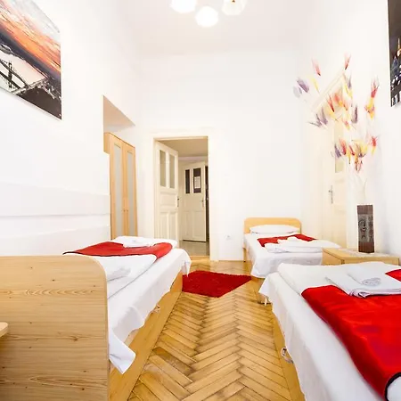 Like - Opera Apartment Budapest