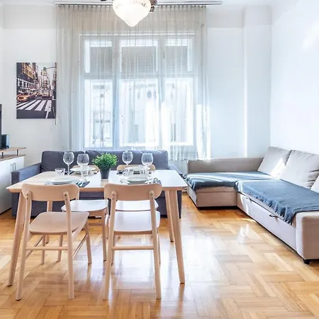 Apartment Huge In The Center Budapest