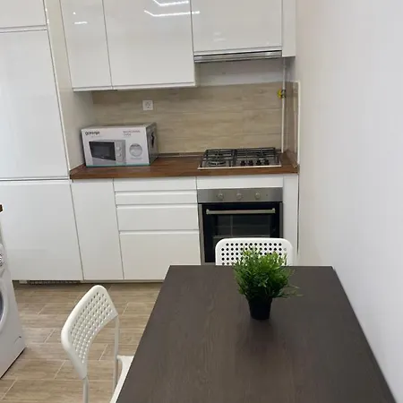 Kiraly78 Huge * Budapest