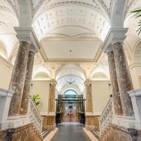 Oktogon Haggenmacher By Continental Group Hotel
