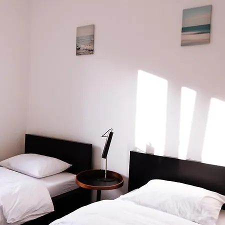 B 202, In The Heart Of The Jewish Quarter Apartment