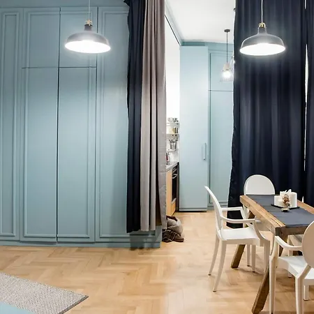 Designer Dream At The St. Stephen Basilica Apartment *