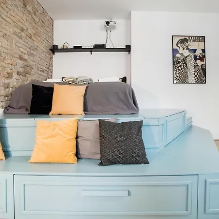 Designer Dream At The St. Stephen Basilica Apartment *