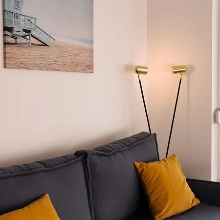 Apartment B 202, In The Heart Of The Jewish Quarter *
