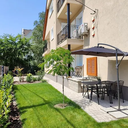 Apartment Paskal-lux With Free Parking And Air Conditioner