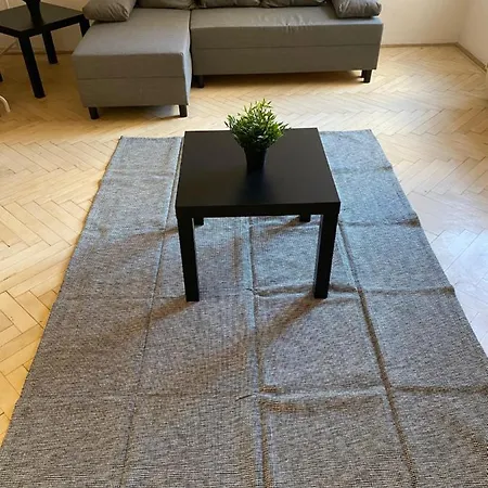 Kiraly78 Huge * Budapest