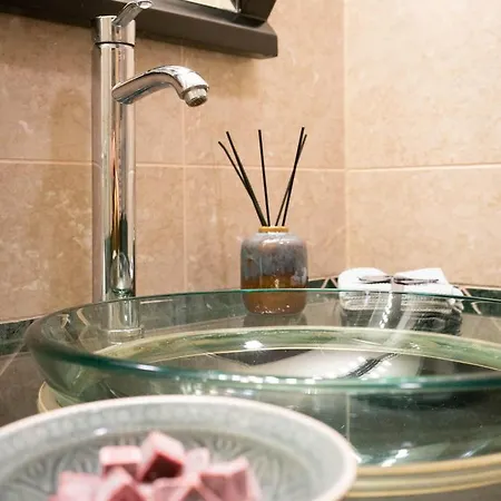 דירה Free Parking! Soho 101, 4 Ppl, Ac, Superfast Wifi, Tv *