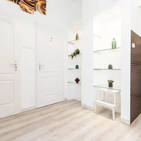 Leda's Next To The Danube And Fashion Street Apartment Budapest