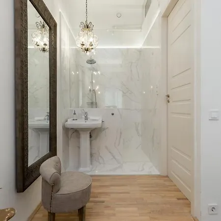 Bohemian Dream In The Absolute Center W 2br/2bt * Budapest
