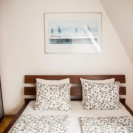 Apartman Elite & *