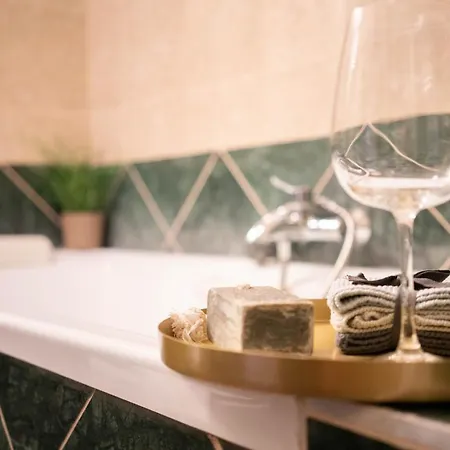 דירה Free Parking! Soho 101, 4 Ppl, Ac, Superfast Wifi, Tv