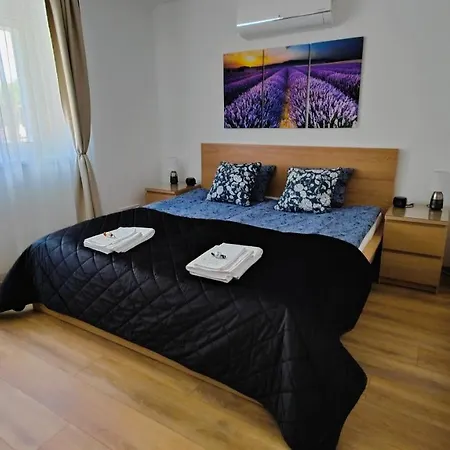 Paskal-lux With Free Parking And Air Conditioner Apartment