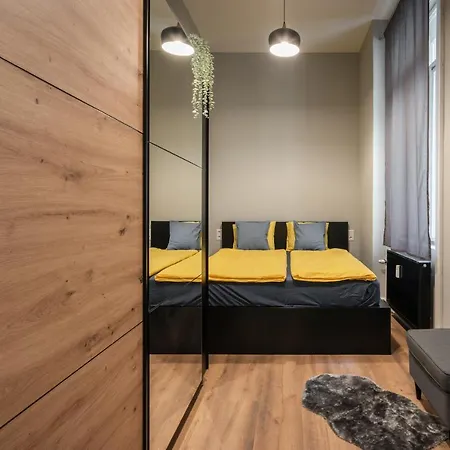 Buenos Boutique - A/c, 2 Bathrms, Amazing View * Budapest