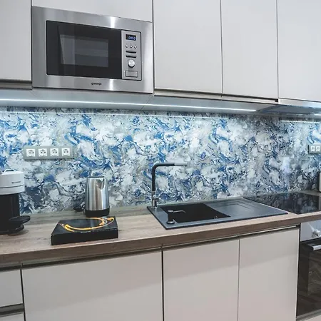 Luxury Gold 2 Bedroom Apartment Budapest
