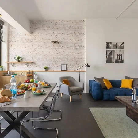Loft Astoria Apartmán *