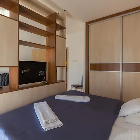 بريميوم أبارتمنت هاوس 3*