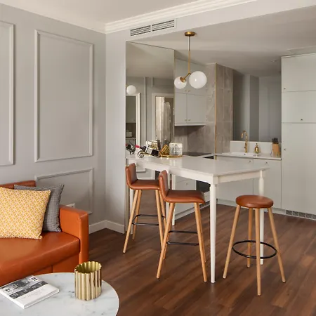Mamaison Izabella Otel 4*