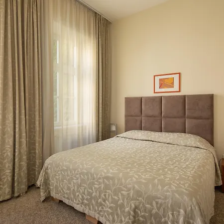 Otel Mamaison Izabella 4*