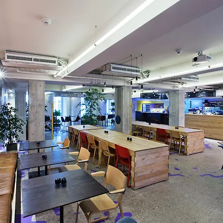 Maverick Soho Hostal