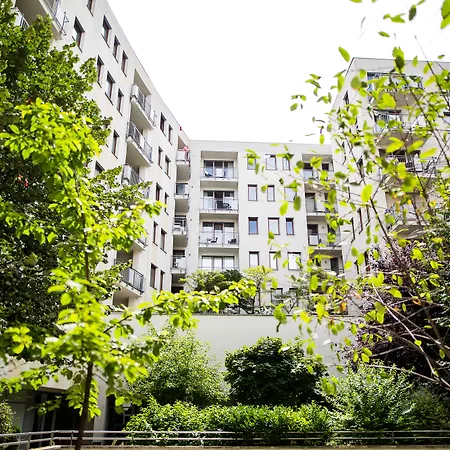 Vagabond Downtown Aparthotel 4*
